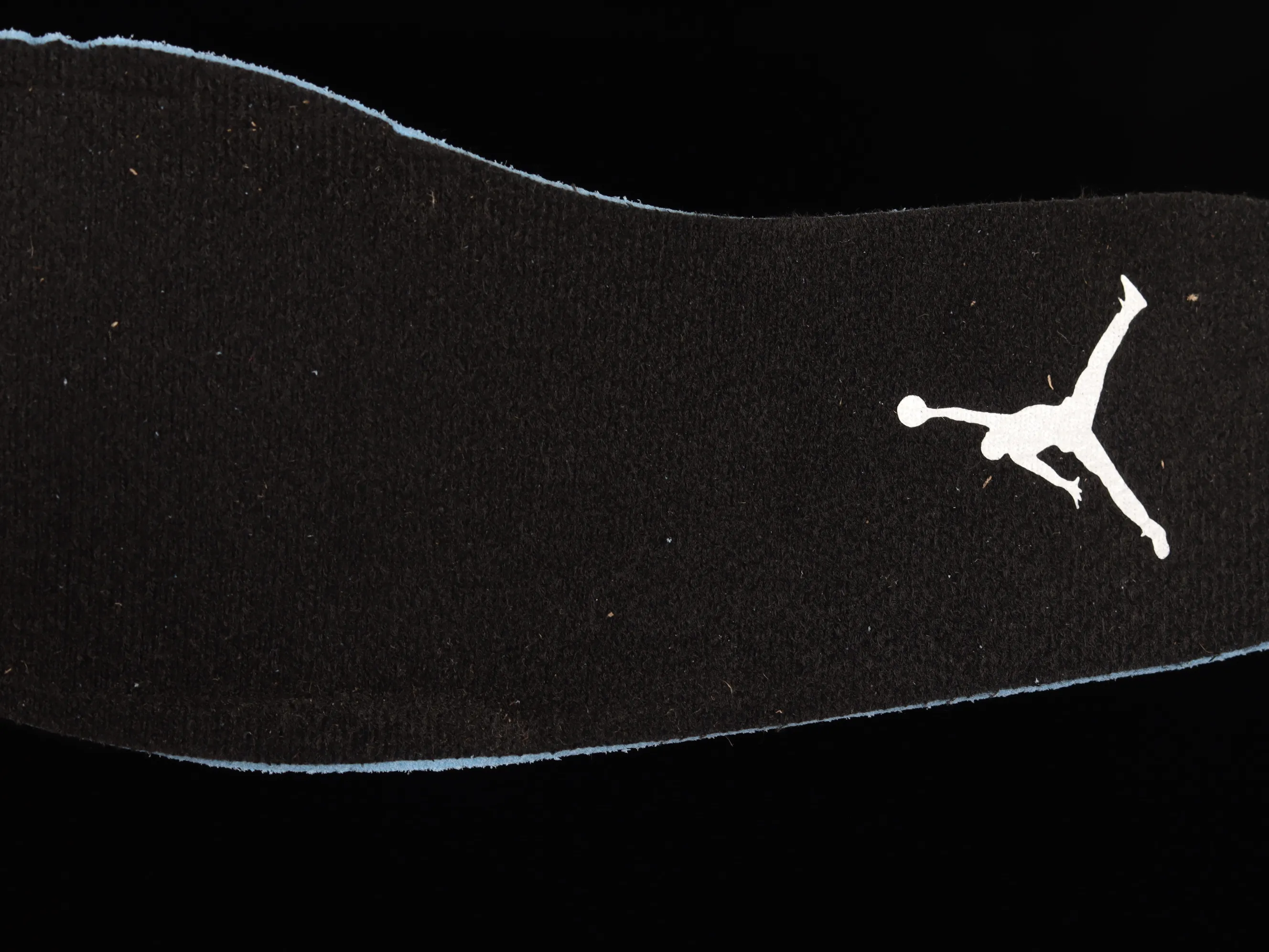 All categories Air Jordan Jordan series basketball shoes Air Jordan 1 Mid Air Jordan 1 Mid AJ1 Joe 1 naked eye 3D black and white Zhongbang basketball shoes DR9495-001
